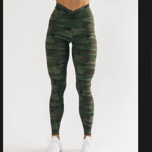 Alphalete Pants & Jumpsuits Alphalete Surface Power Leggings Poshmark